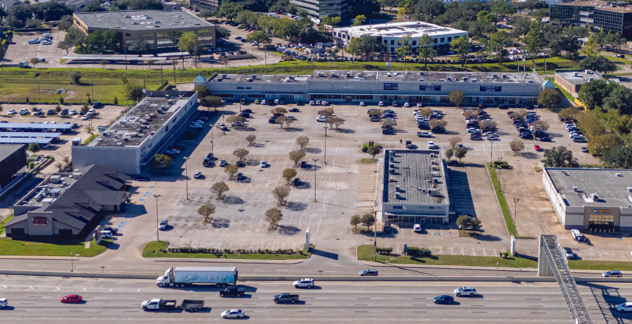 Hollister Pointe - Image 1